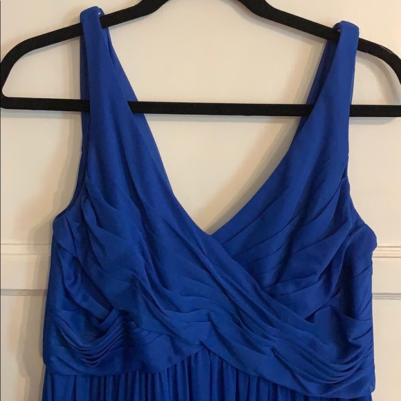 Blue polyester long gown - Picture 2 of 4